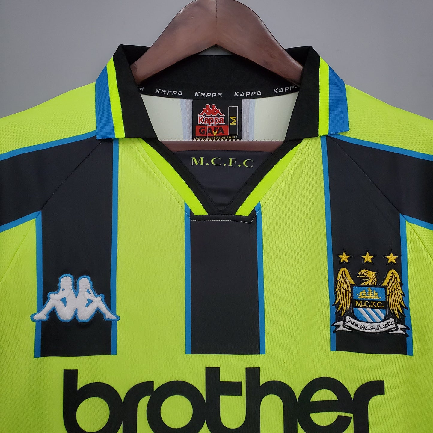 Manchester City 1998-1999 Away Retro Jersey