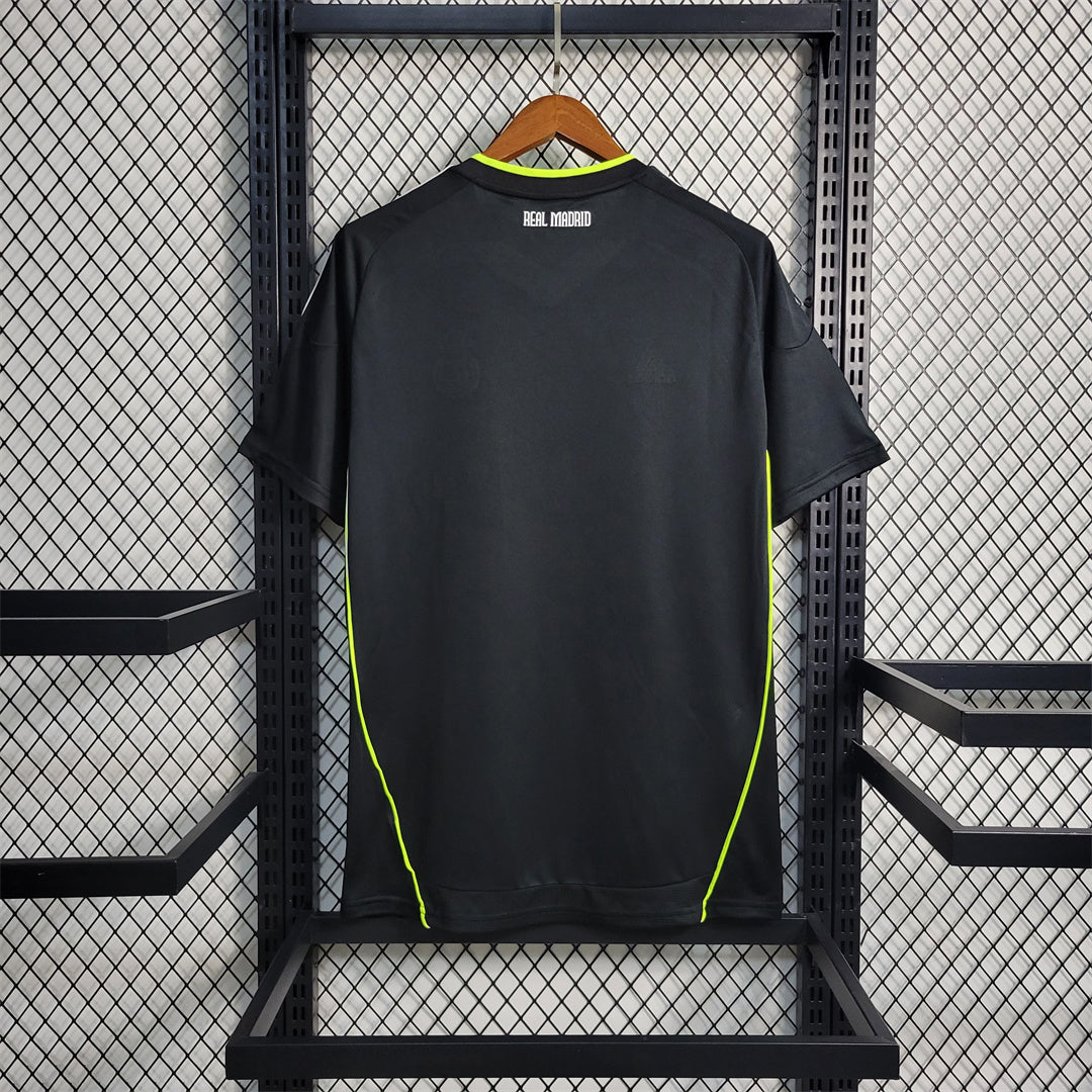 Real Madrid 2010-11 Away Jersey