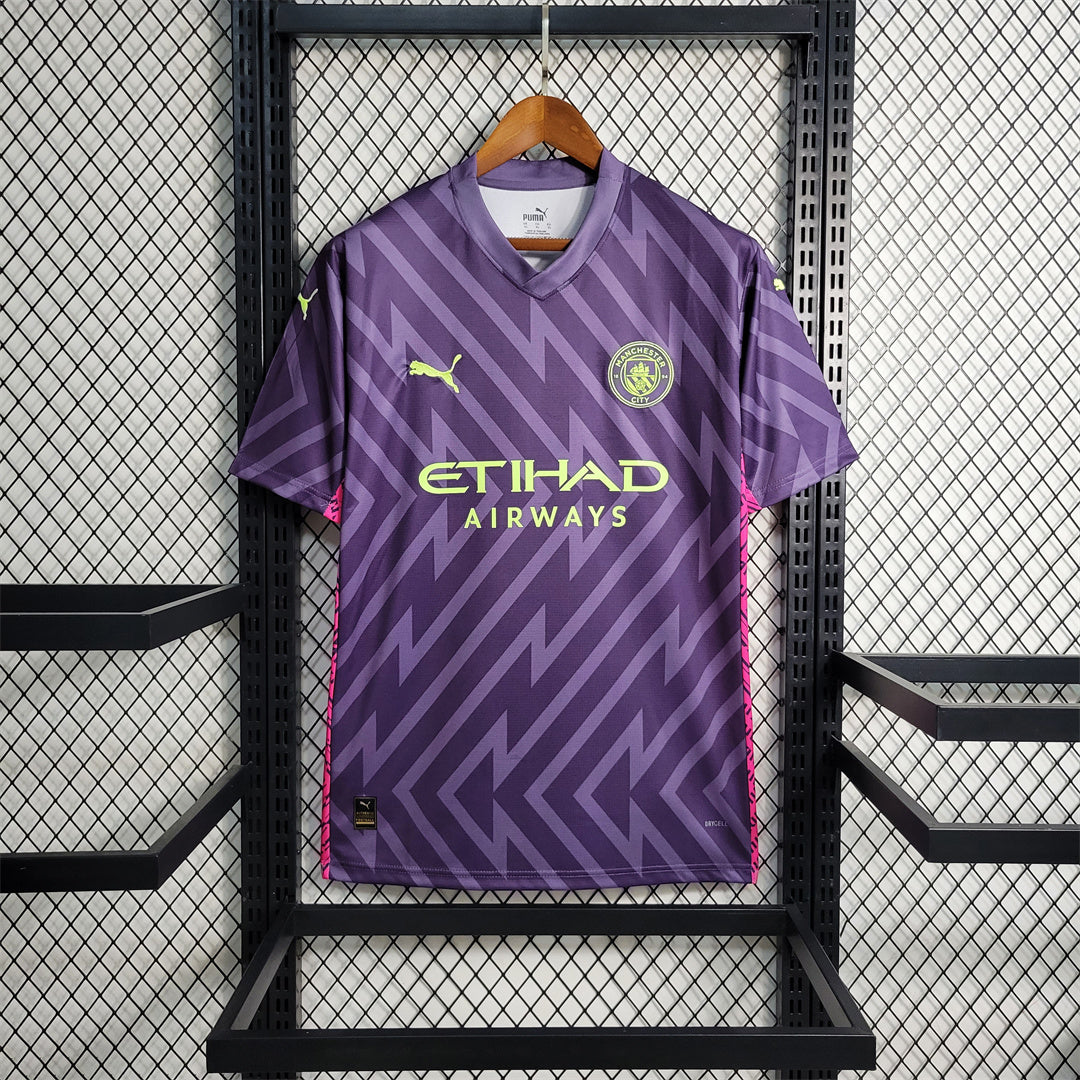 Manchester City 2023-24 Away Goalkeeper Kit