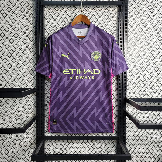 Manchester City 2023-24 Away Goalkeeper Kit