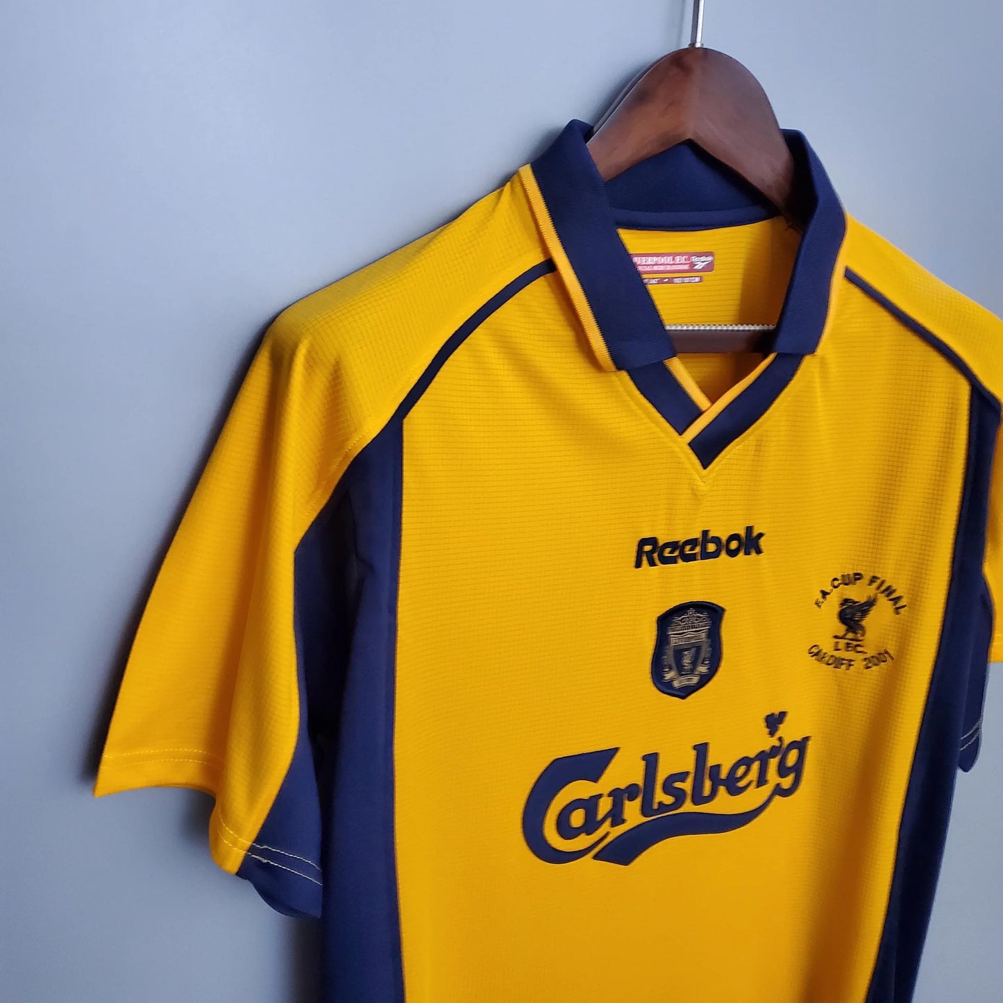 Liverpool 2001 FA Cup Final Retro Jersey