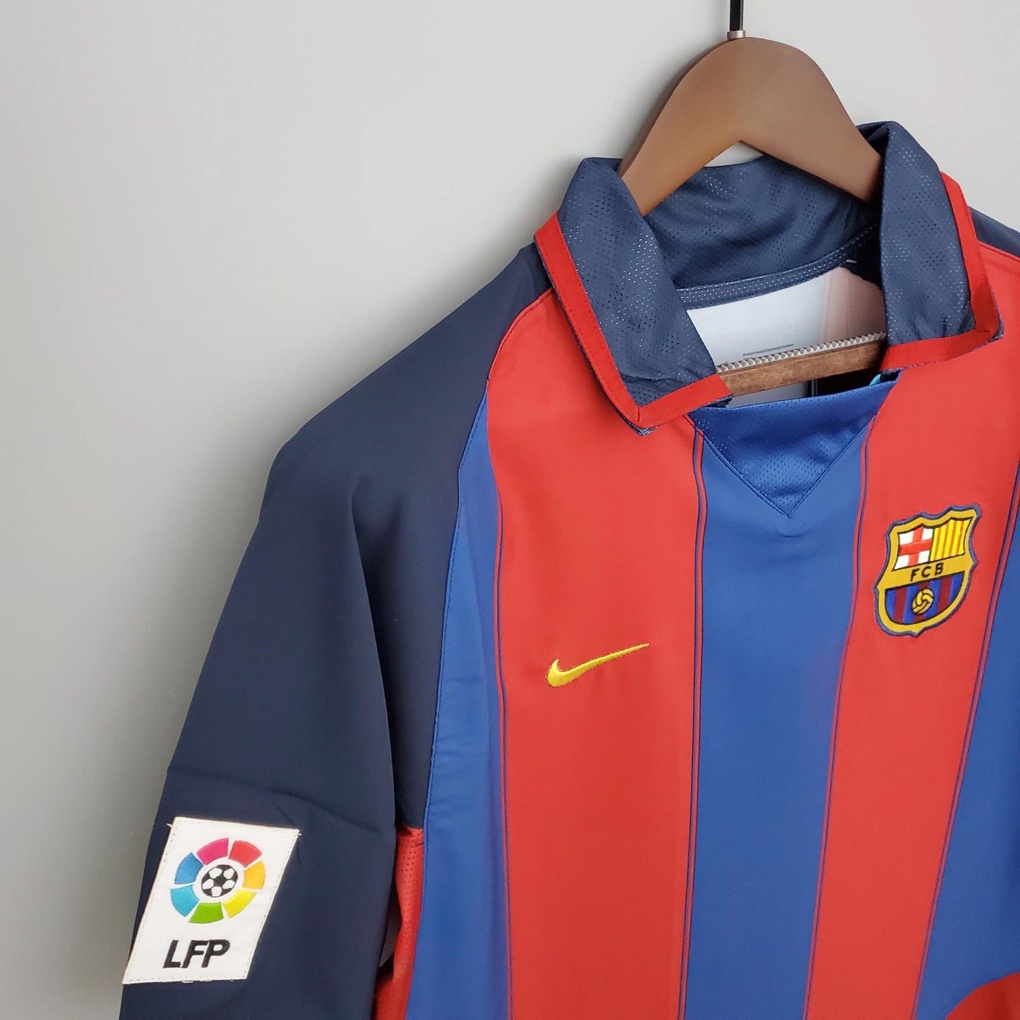 FC Barcelona 2003-04 Home Jersey