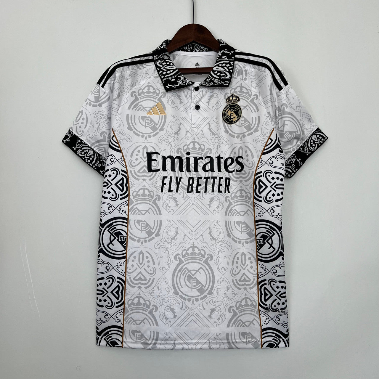 Real Madrid Royal Edition Kit
