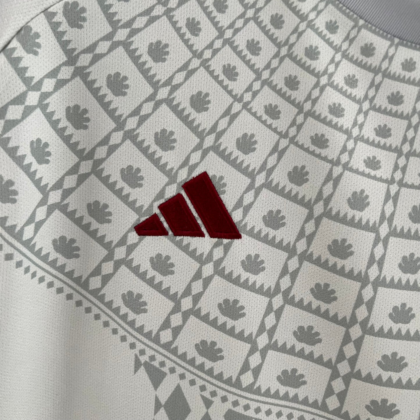 Mexico Exclusive White Kit