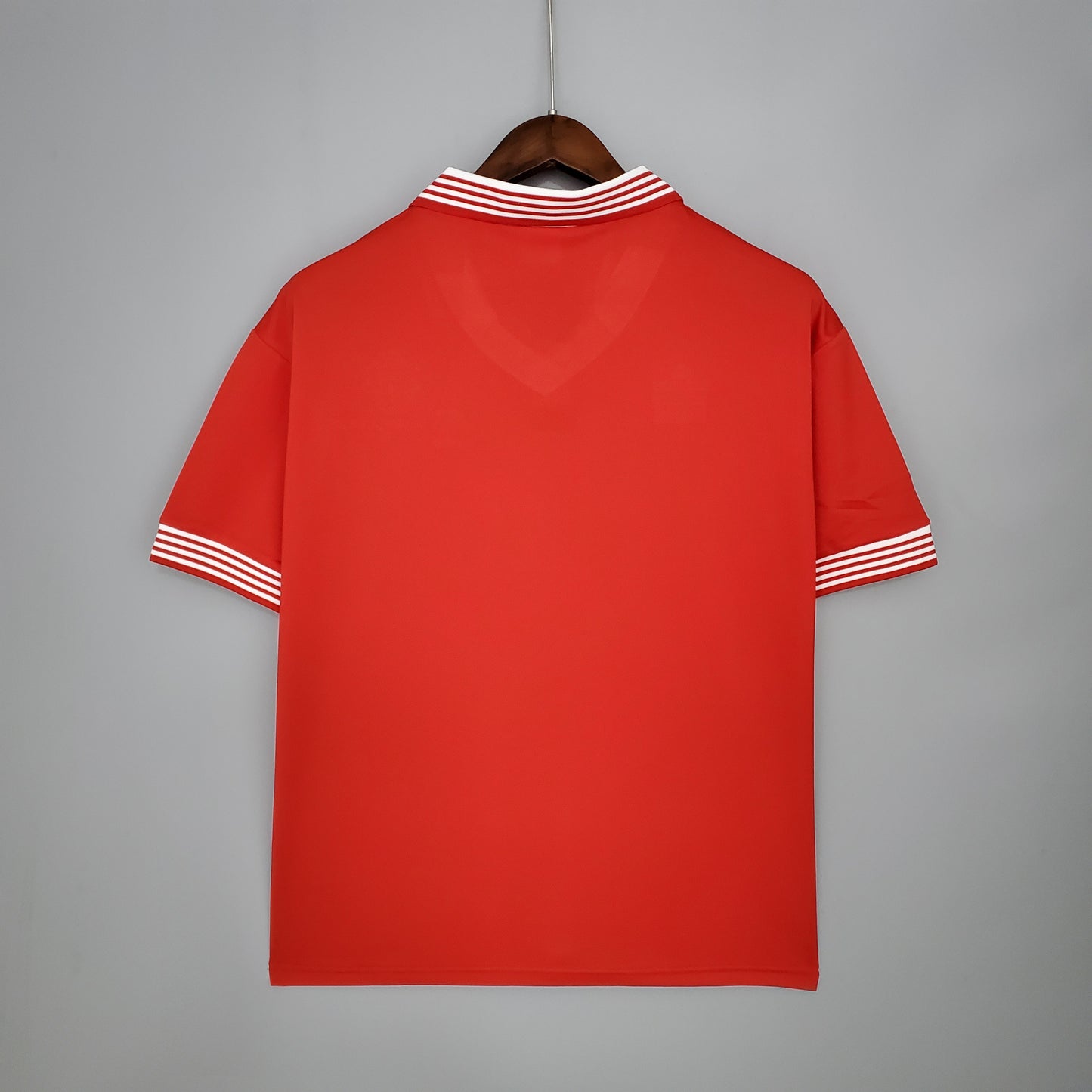 Manchester United 1977 Retro Jersey