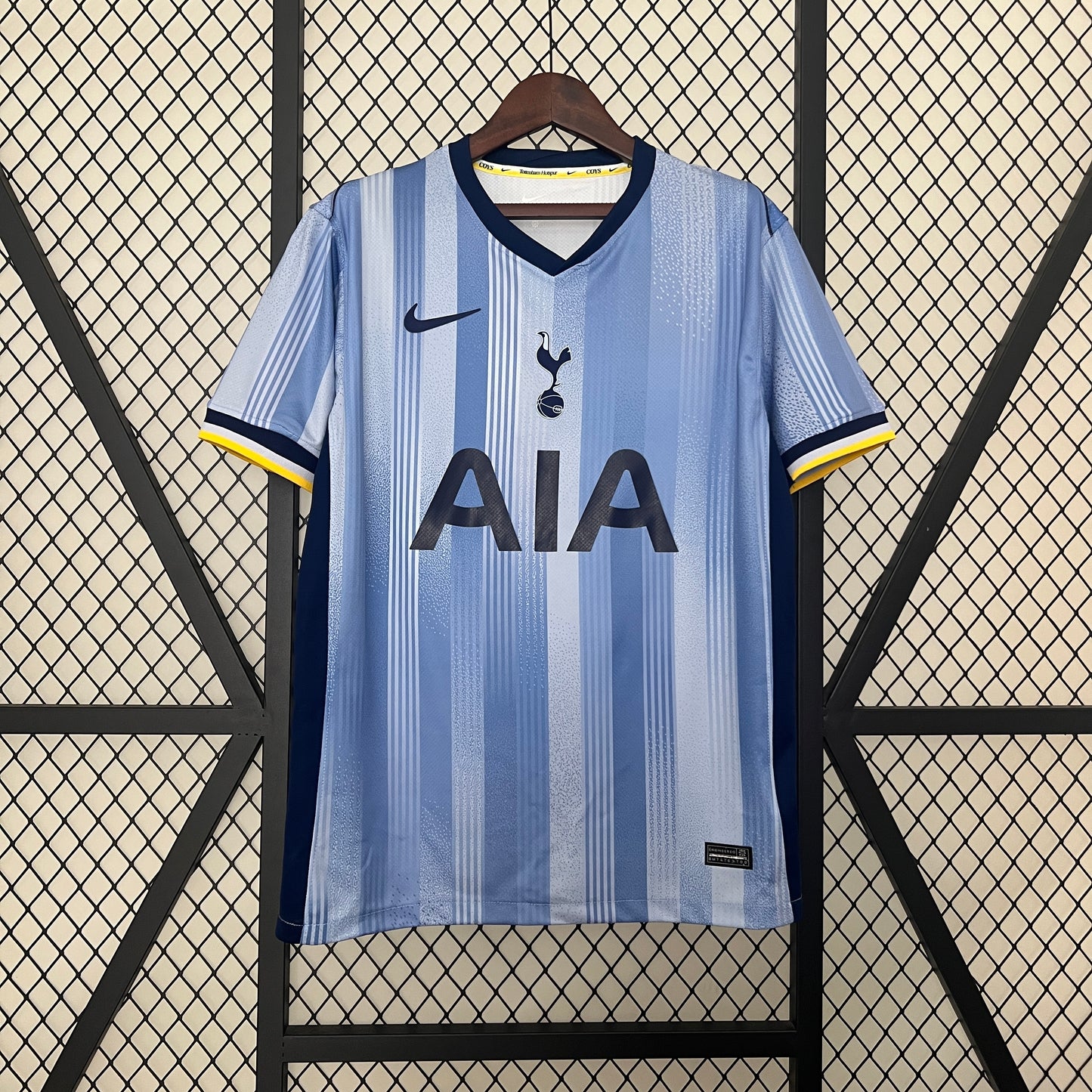Tottenham Away 24/25 Kit