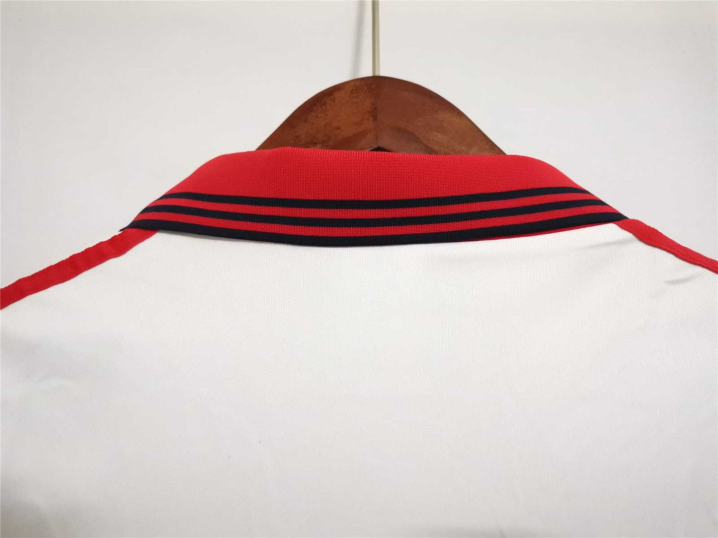 Bayern Munich 1998-00 Away Retro Jersey