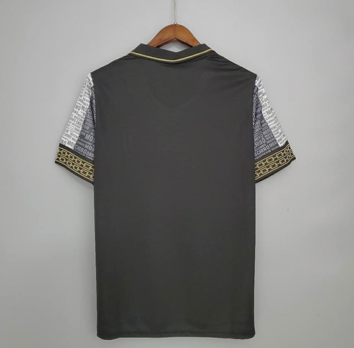 Juventus x Moschino Home Kit