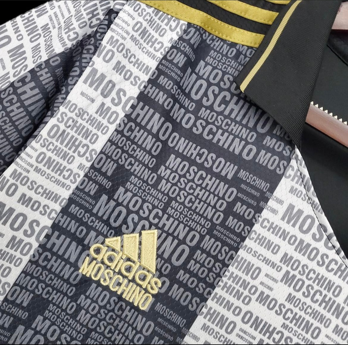 Juventus x Moschino Home Kit