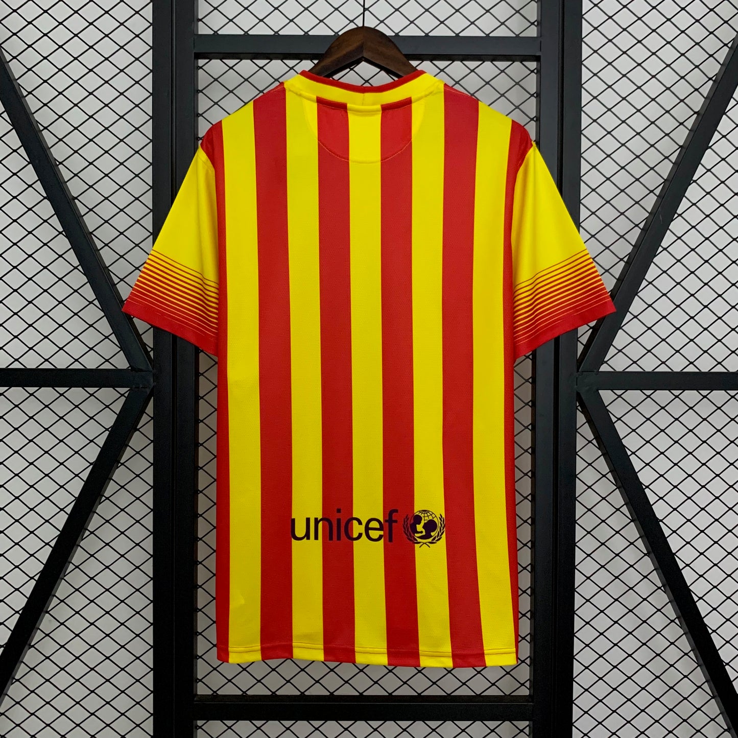 FC Barcelona 13/14 Away Kit