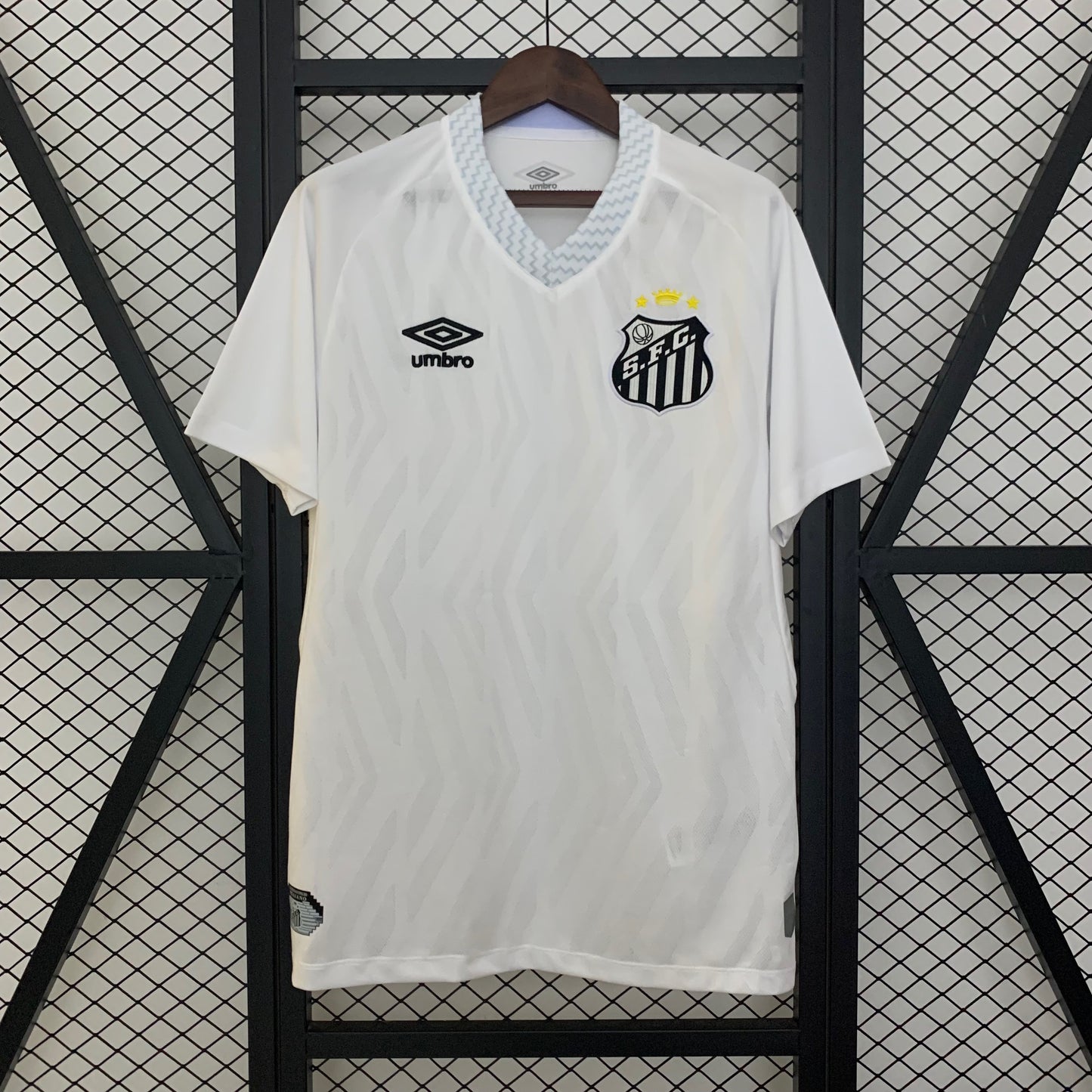 Santos 25/26 Home Kit