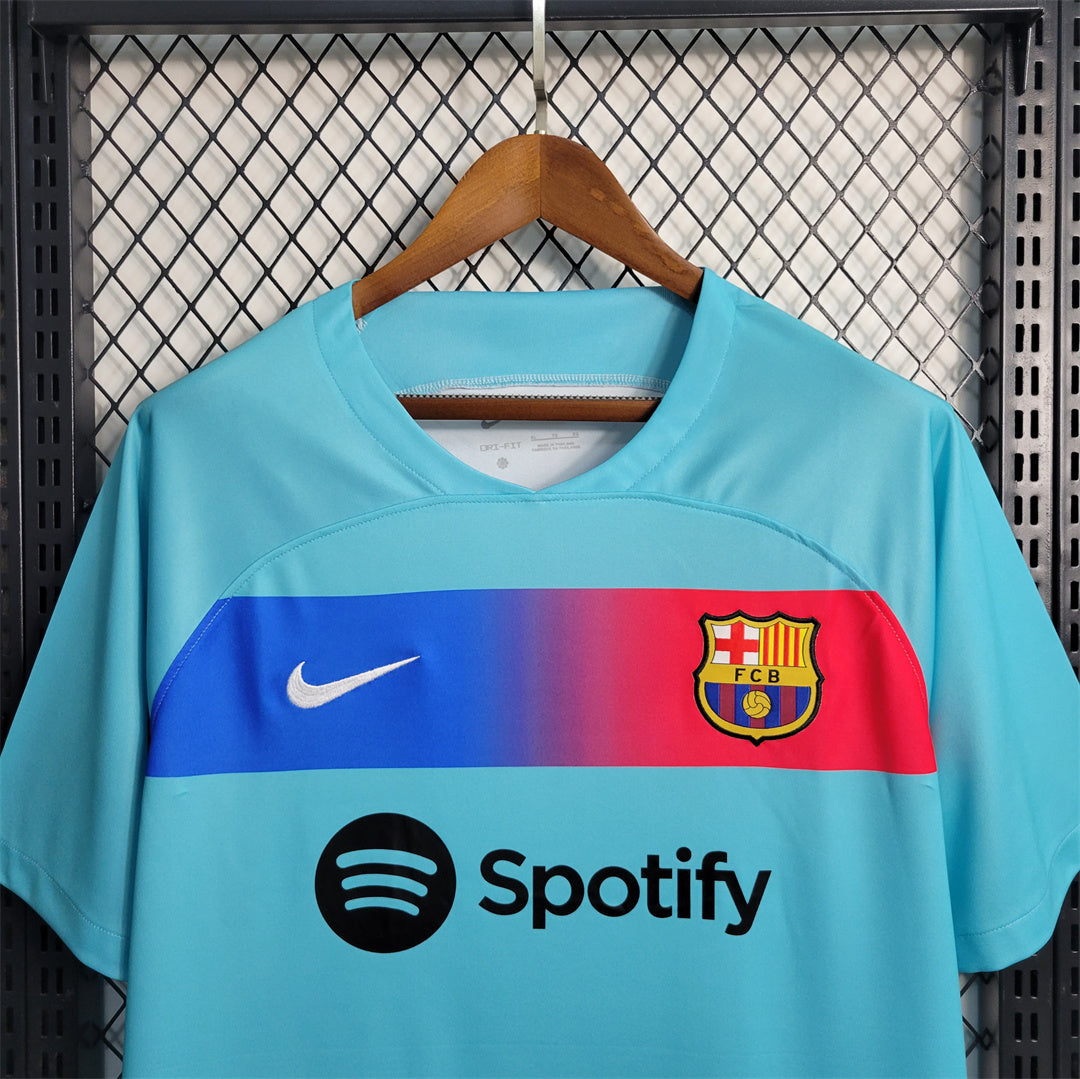 FC Barcelona Retro Light Aqua Kit