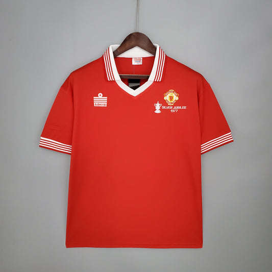 Manchester United 1977 Retro Jersey