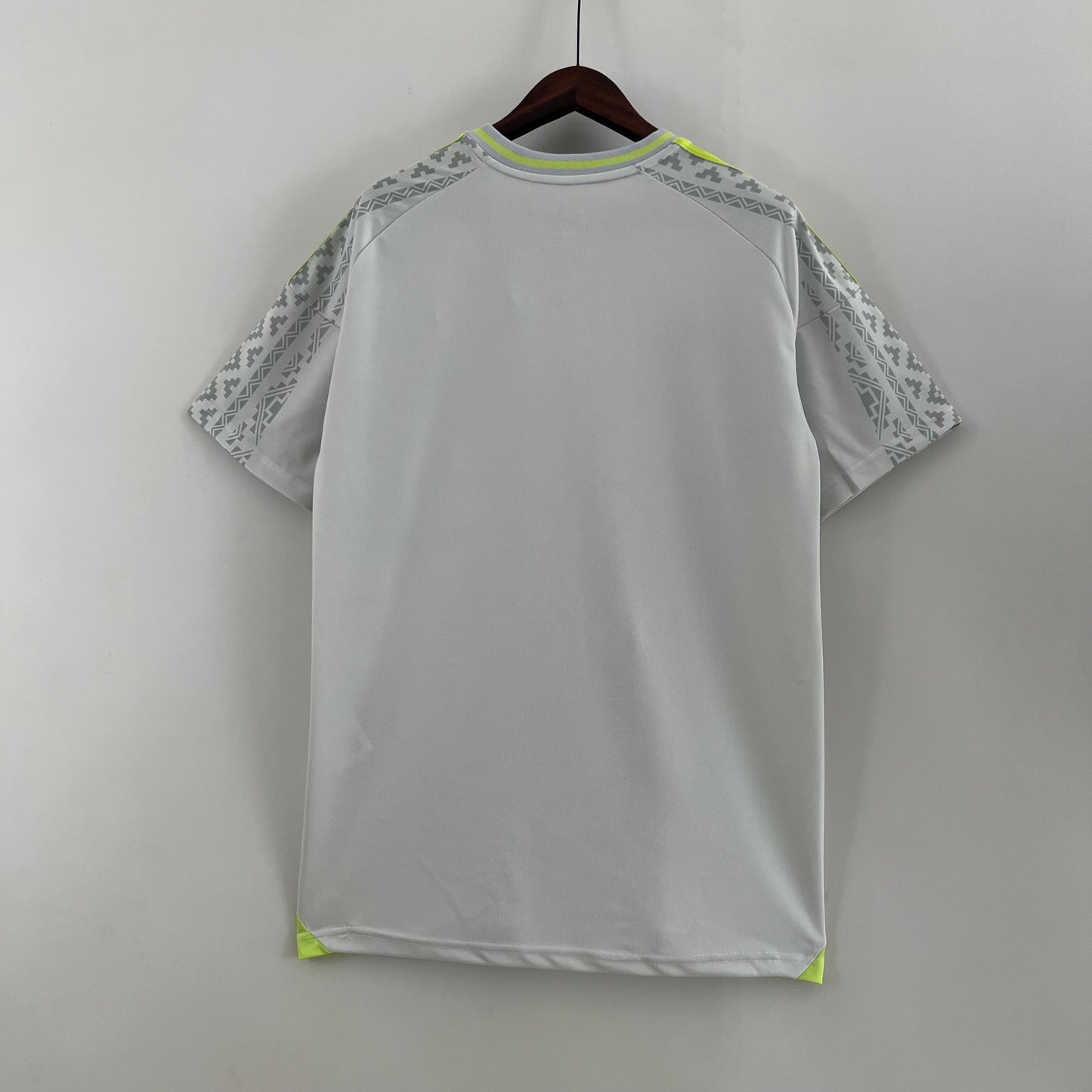 Mexico Exclusive White Kit